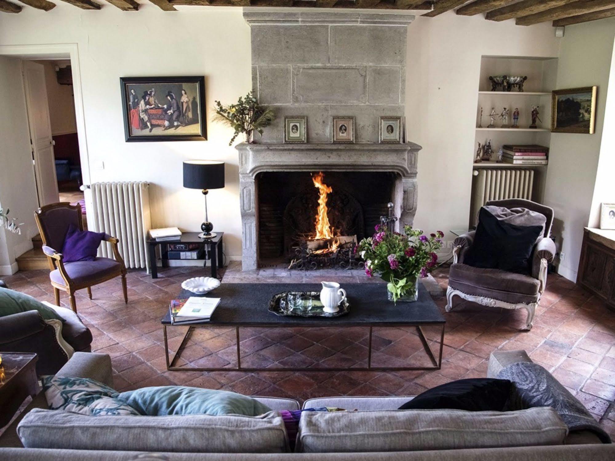 Le Clos Tellier Mareil-Marly Exteriör bild