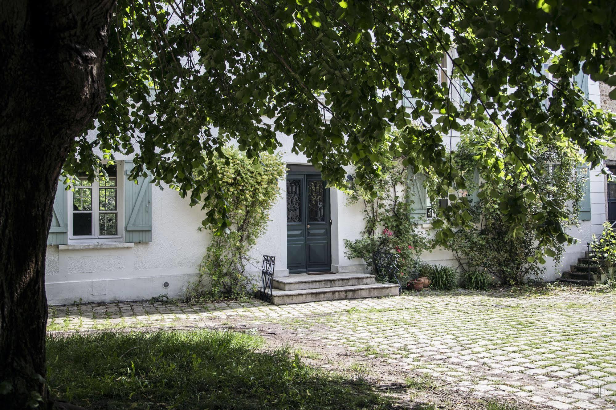 Le Clos Tellier Mareil-Marly Exteriör bild